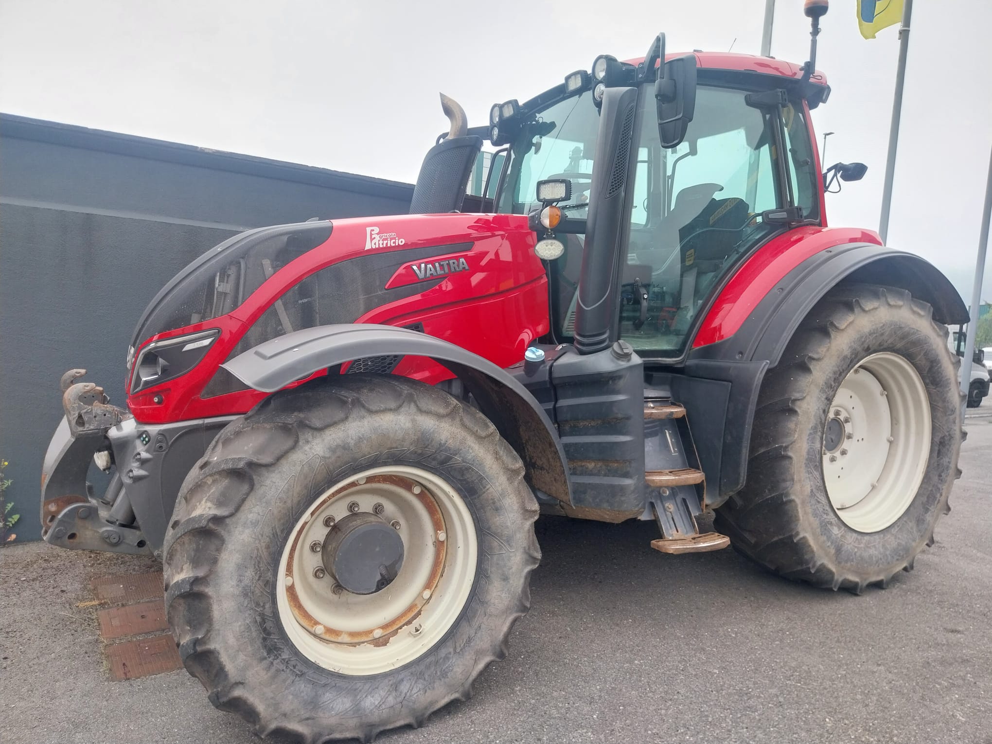 Valtra  T 174 Active