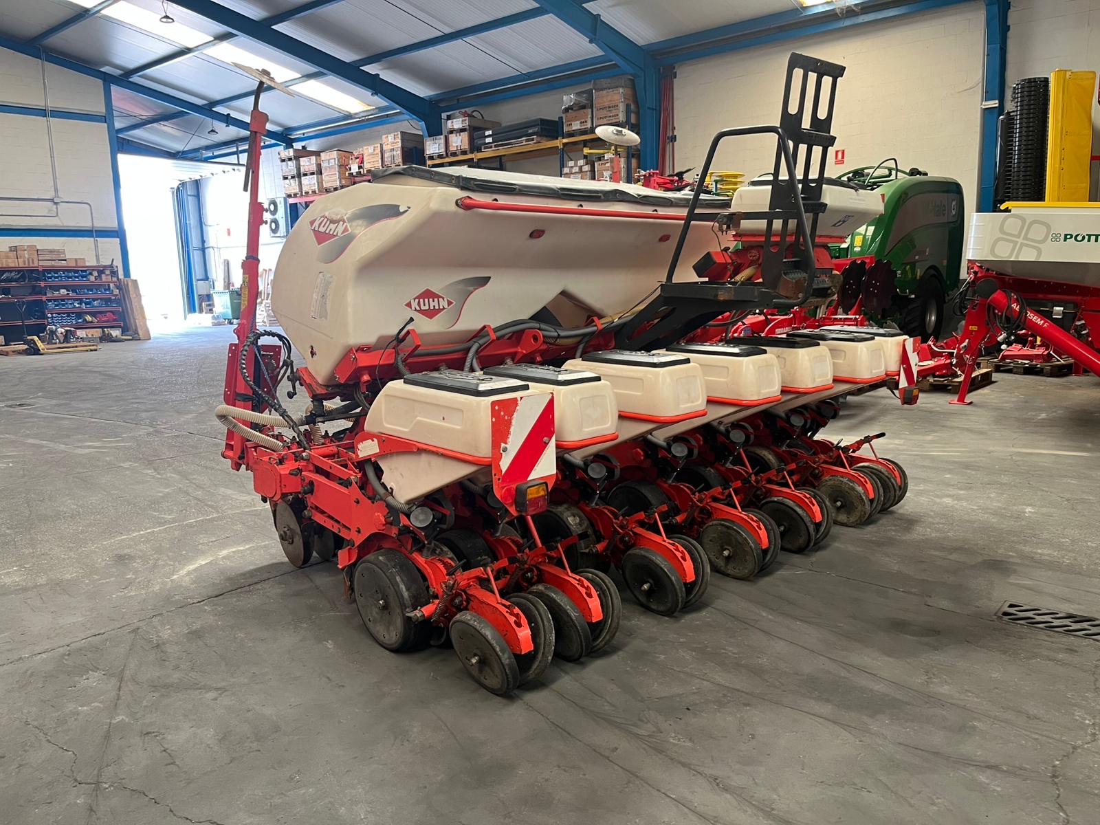 Kuhn  MAXIMA 2T