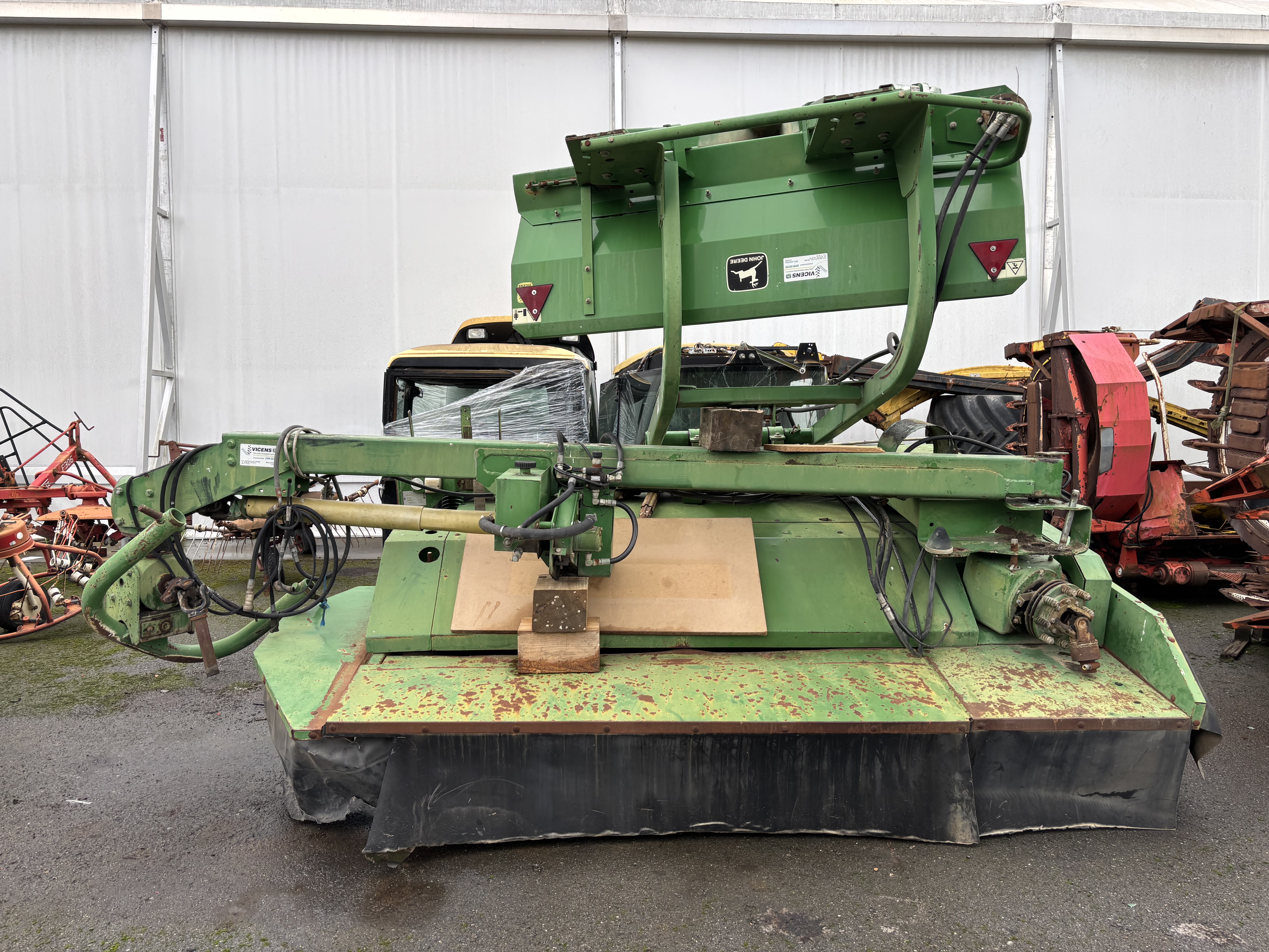 John Deere  1460 (arrastrada con cinta)